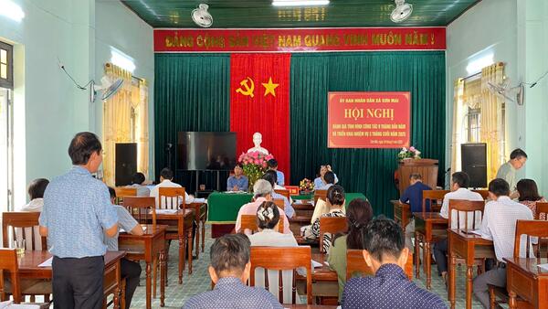 UBND xã họp đánh giá tình hình thực hiện nhiệm vụ phát triển kinh tế-xã hội, ANQP 9 tháng đầu năm và triển khai nhiệm vụ trọng tâm 03 tháng cuối năm 2025